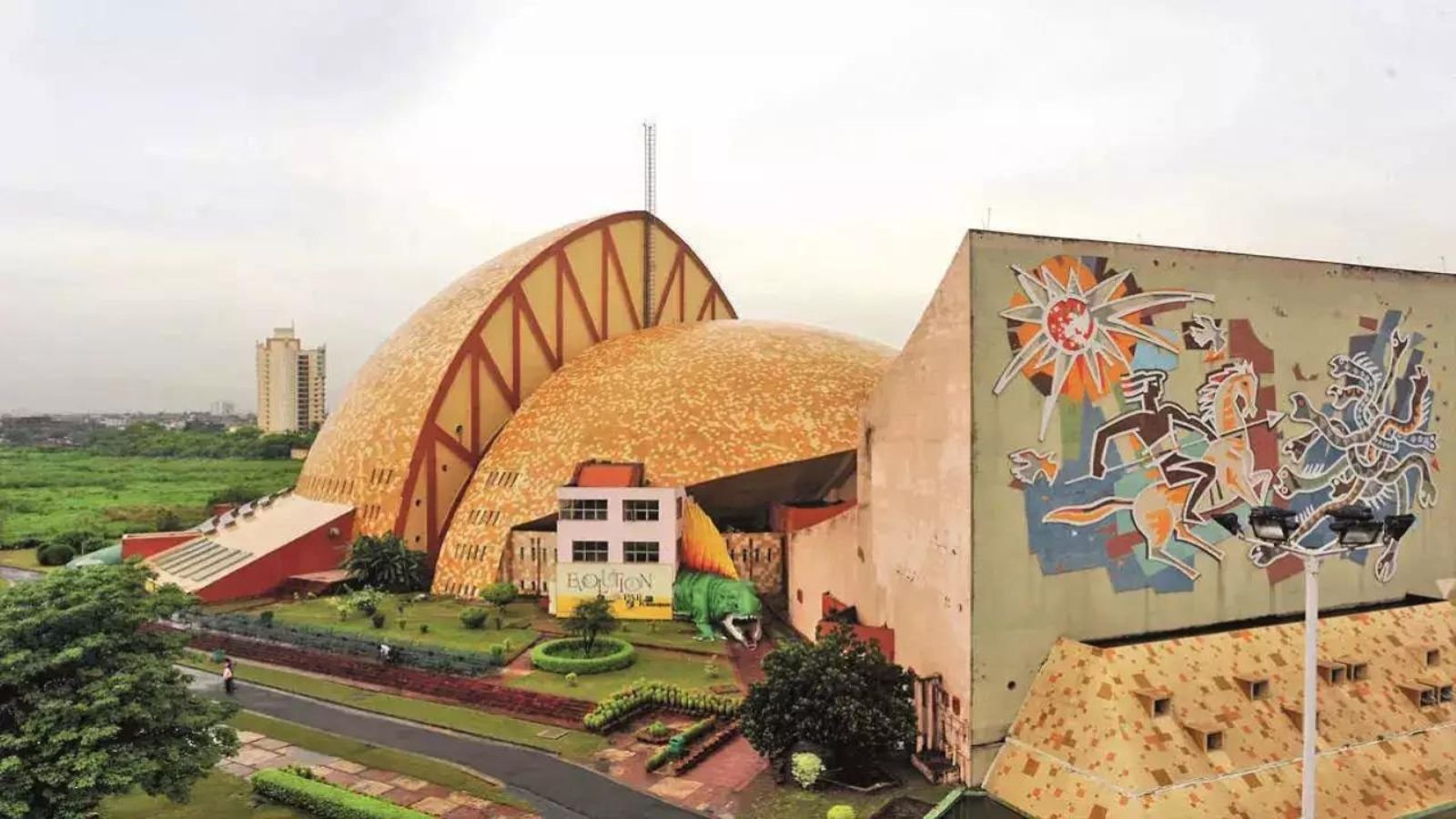 Spiritual Kolkata & Science City Tour